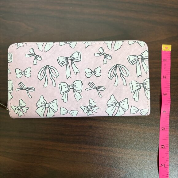 Blush Crush Vegan Bow Pink and White Wallet NWT - Picture 5 of 5